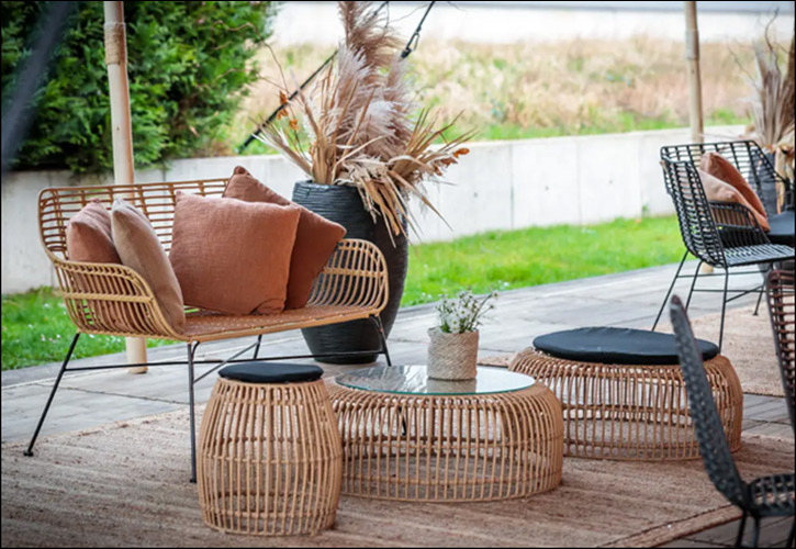 Elegant outdoor seating for rent, from Desert River's collection, designed for Dubai's stylish events.