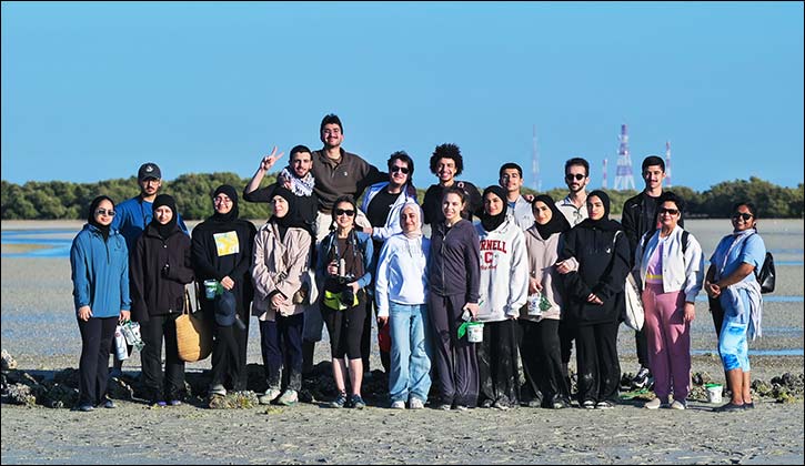 WCM-Q students explore biodiversity at Purple Island