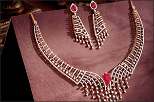 �Gift of Gold� Offers from Malabar Gold & Diamonds; Get Assured Gold Coins on Jewellery Purchase