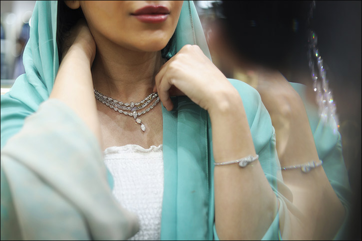 Jewels of the World premieres in Al Khobar