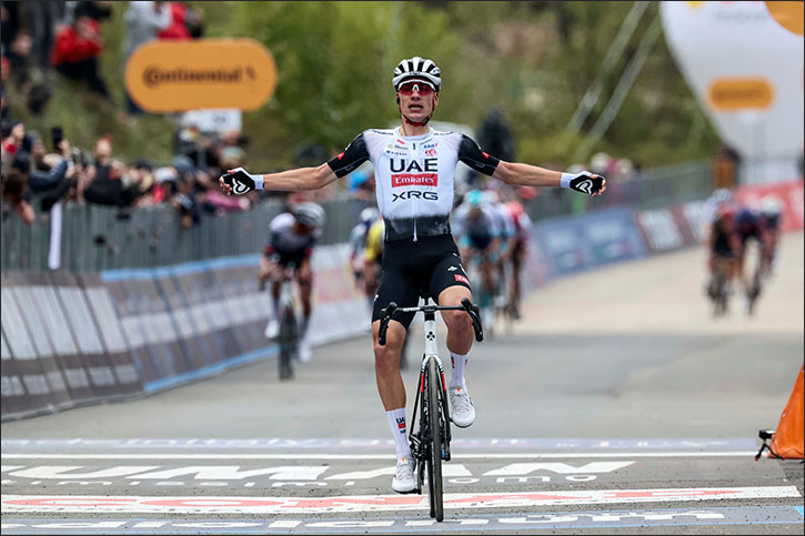 Juan Ayuso triumphs on stage 7 of the Giro d'Italia; Isaac Del Toro finishes second in UAE Team Emirates-XRG 1-2