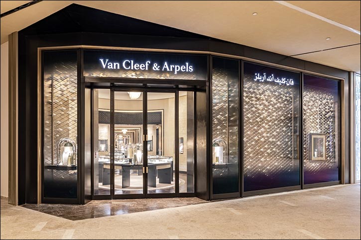 Van cleef & arpels unveils a new boutique in solitaire, riyadh