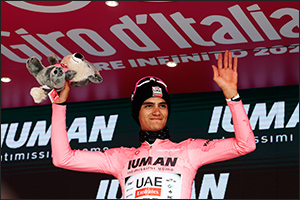 Del Toro retains Maglia Rosa and takes bonus seconds in Giro d'Italia