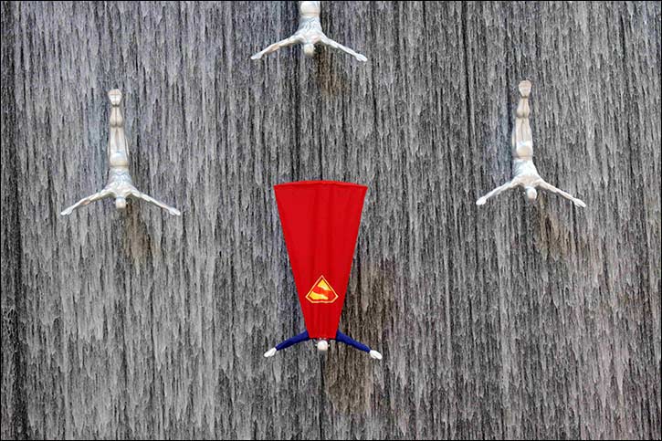Superman Dives Into Dubai Mall