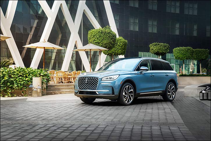 Lincoln Corsair: Your Personalized Stylish Small SUV