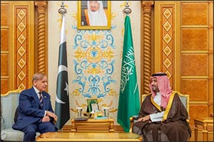 HRH the Crown Prince Meets Prime Minister of Pakistan on FII9 Sidelines