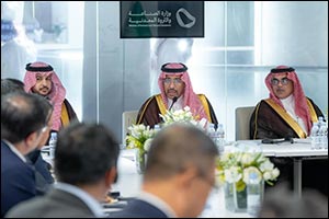 Industry Minister Explores Joint Investment Opportunities in Advanced Industries with China