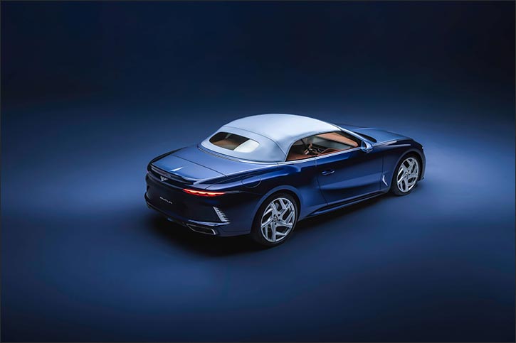 The art of curation: 'the power of four'