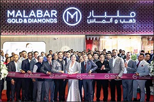 Kareena Kapoor Khan Inaugurates Malabar Gold & Diamonds' New Flagship Showroom in Abu Dhabi at Hamdan Street