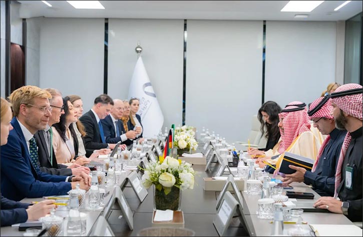 Industry Minister Meets German Federal Minister for Economic Affairs and Energy