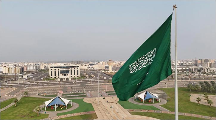 Over 10,000 Saudi Flags Adorn Jazan Streets in Celebration of Flag Day