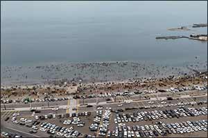 Swimming Beach in Jazan Sees High Visitor Turnout during Eid Days