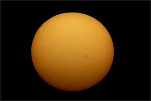 Seven Sunspots Observed in Sky of Arar