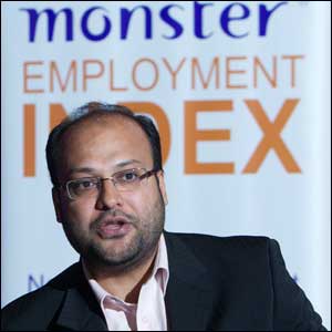 Monster Employment Index Middle East declines Nine Percent on Annual Basis