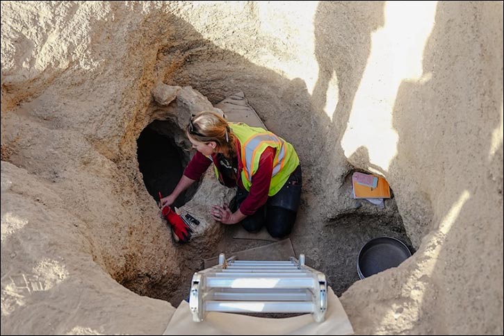 DCT Abu Dhabi discovers first major Iron Age cemetery