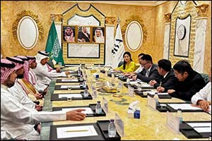 Saudi Broadcasting Authority's CEO Receives Delegation from China's Hebei Television Station