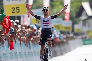 Almeida tames the Angliru for UAE Team Emirates–XRG's sixth Vuelta stage win