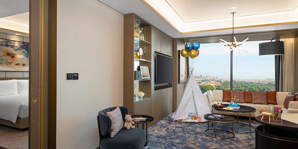 Waldorf Astoria Kuwait Enhances Family Staycations with Added Privileges
