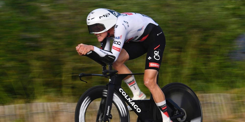 Julius Johansen powers to prologue victory at the Boucles de la Mayenne