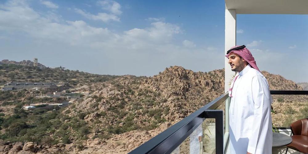 Taif Governor Reviews Readiness of Al Shafa Tourist Sites for Summer Season