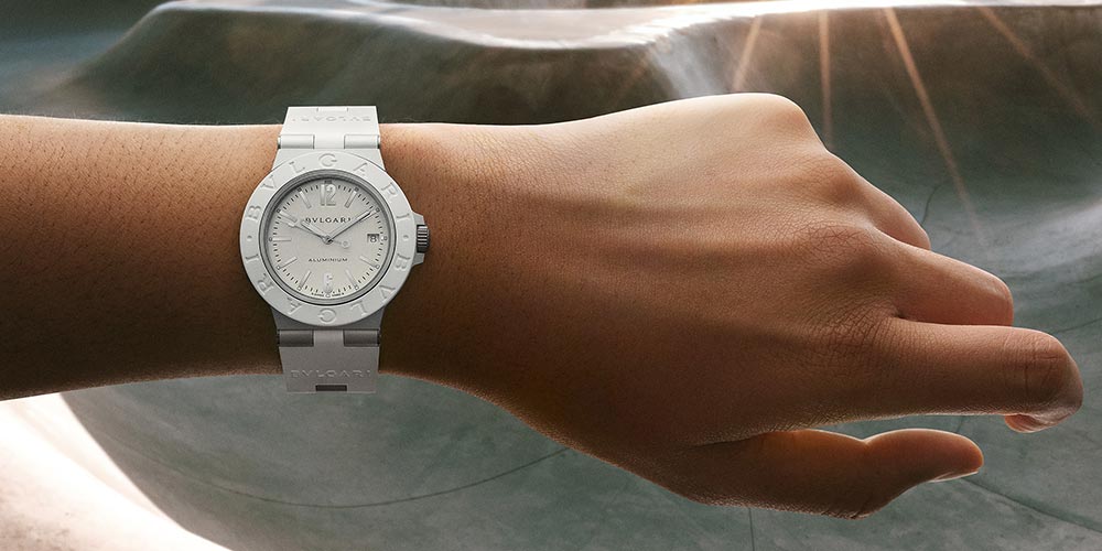 BVLGARI BVLGARI ALUMINIUM: Sport-Chic for the Summer in Bold, Brilliant White