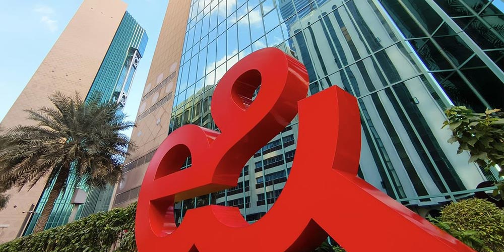 e& Announces USD 5.95 Billion Sale of Vodafone Investment
