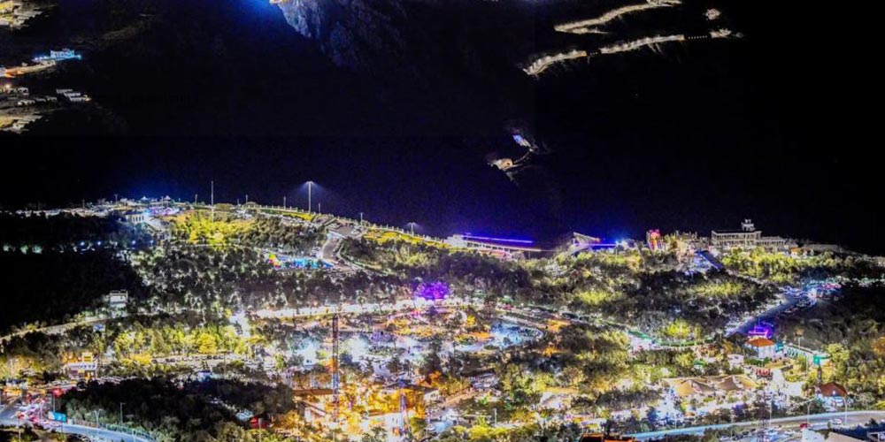 Summer Evenings Boost Tourism, Local Economy in Al-Baha