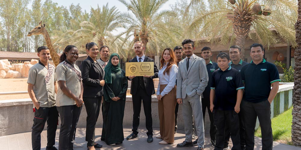 Emirates Park Zoo & Resort Named Best Destination in the UAE at Haute Grandeur Global Awards