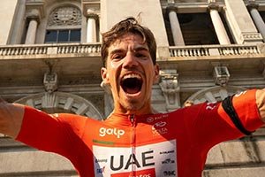 Rui Oliveira roars to first professional victory at the Volta a Portugal