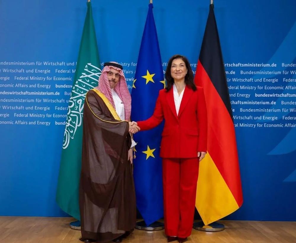 Foreign Minister Meets German Minister for Economic Affairs and Energy