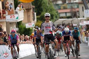 Benoît Cosnefroy powers to thrilling victory at the Coppa Sabatini